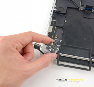 Thay chân sạc Macbook Pro 15 inch 2019 có touch bar