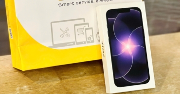 Mở Hộp iPhone 17e – Thiết Kế Mới, Cảm Giác Khác Biệt Ngay Từ Lần Đầu