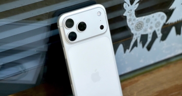 Màu Giáng Sinh: Quà Công Nghệ Uy Tín tại HAGA